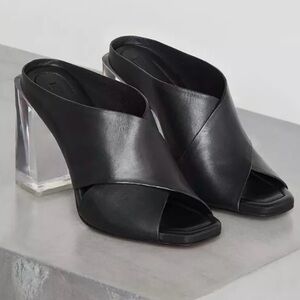 BCBGMAXAZRIA BLACK ILIA LEATHER ACRYLIC BLOCK HEEL SANDAL SIZE 9.5